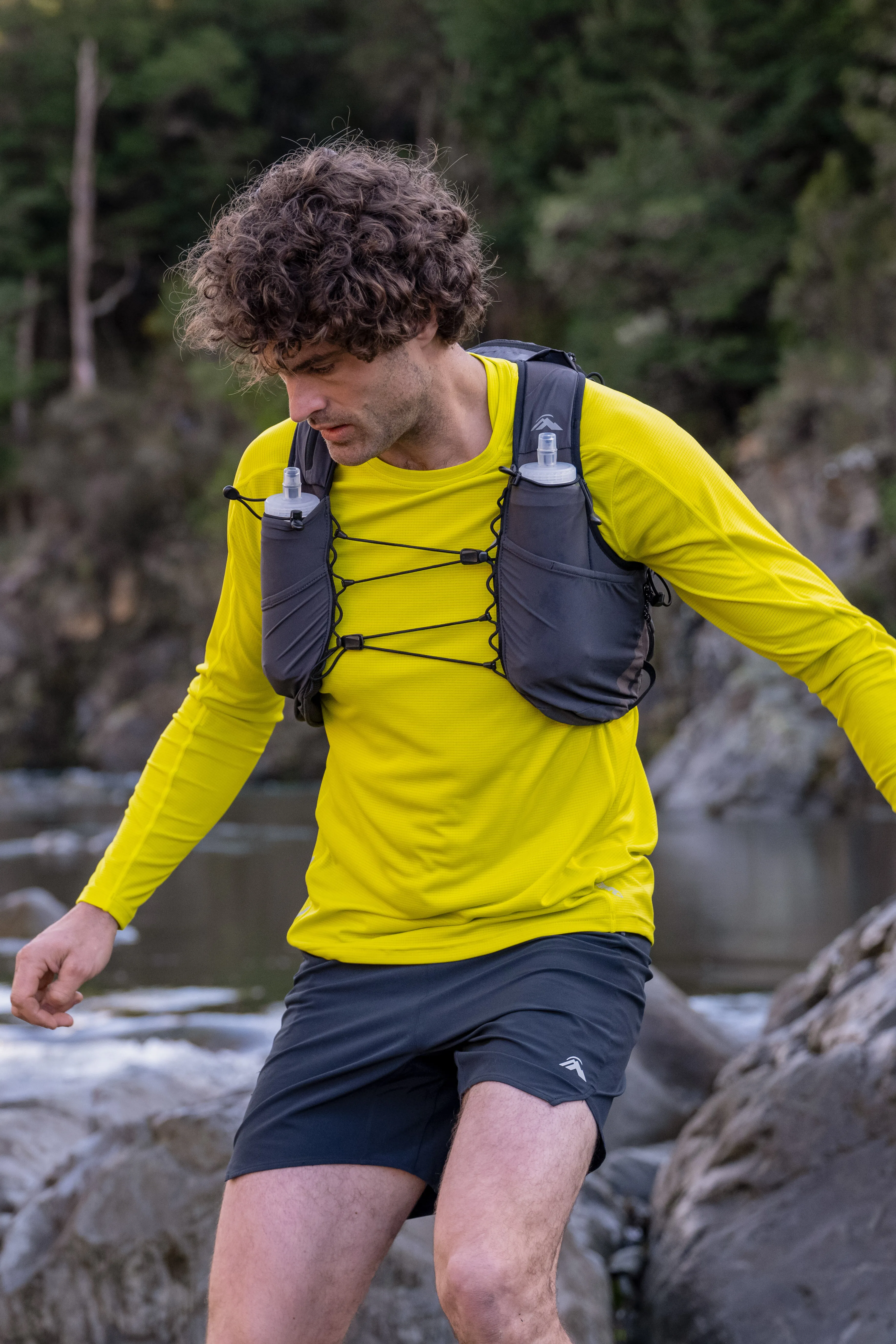 Macpac Amp Ultra 10L Running Vest