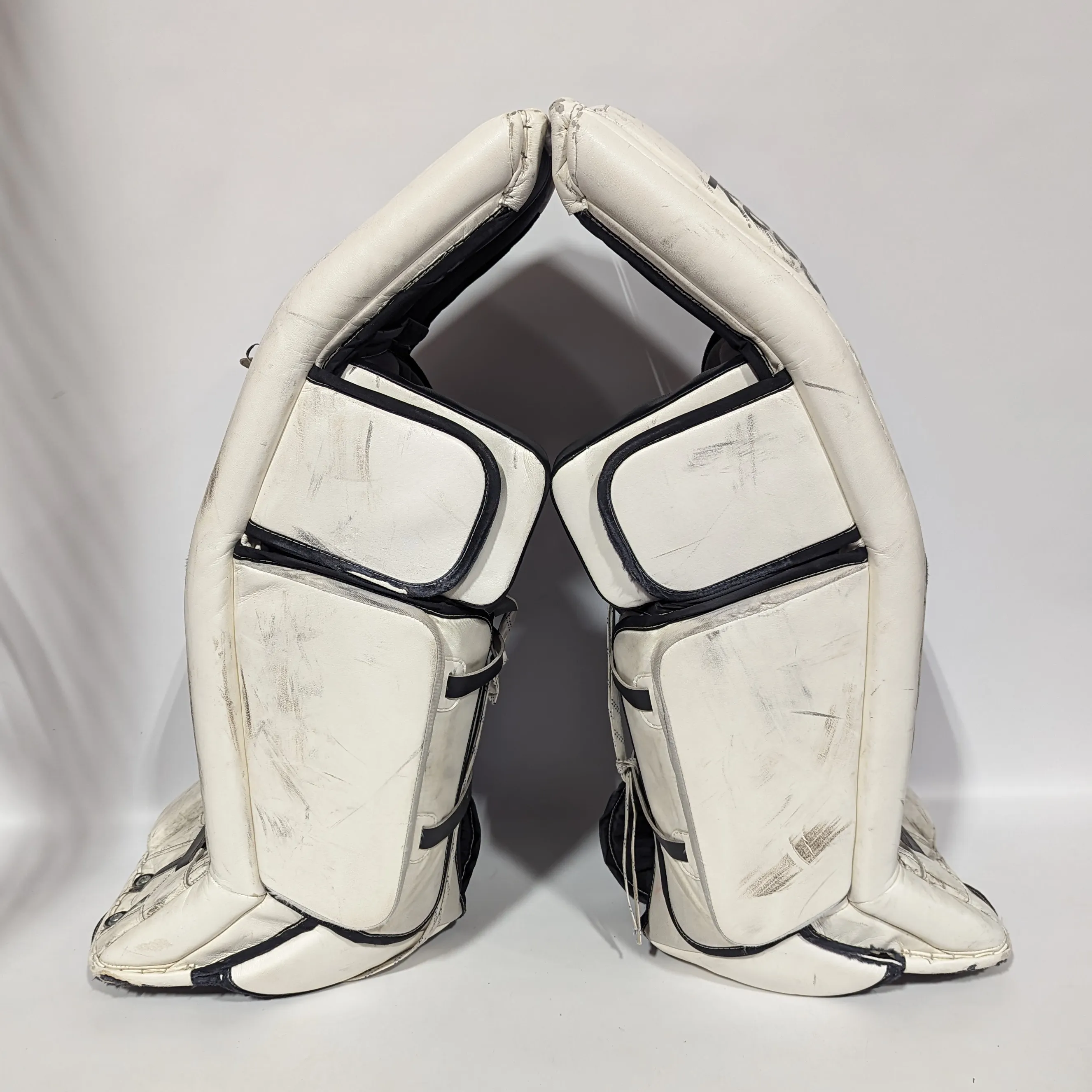 Reebok Premier - Used Pro Stock Senior Goalie Set (White/Black)