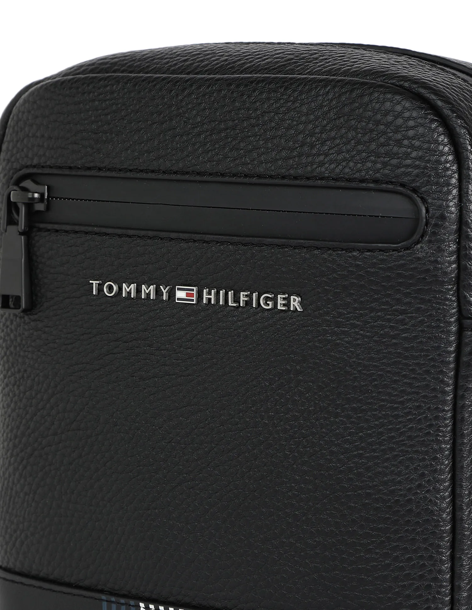 Tommy Hilfiger Men Shoulder Strap Reporter Bag